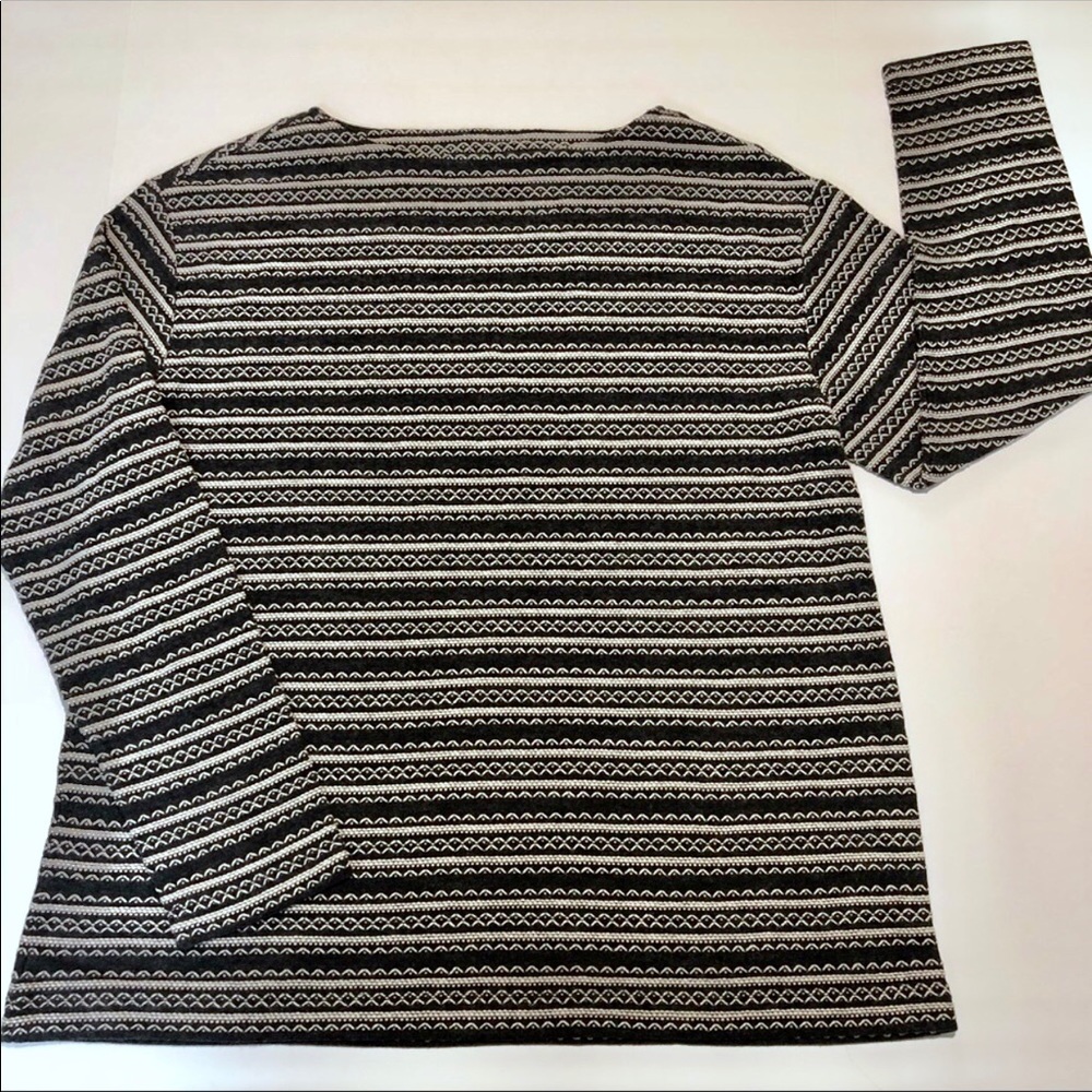 J.Jill Gray and Cream stitched top